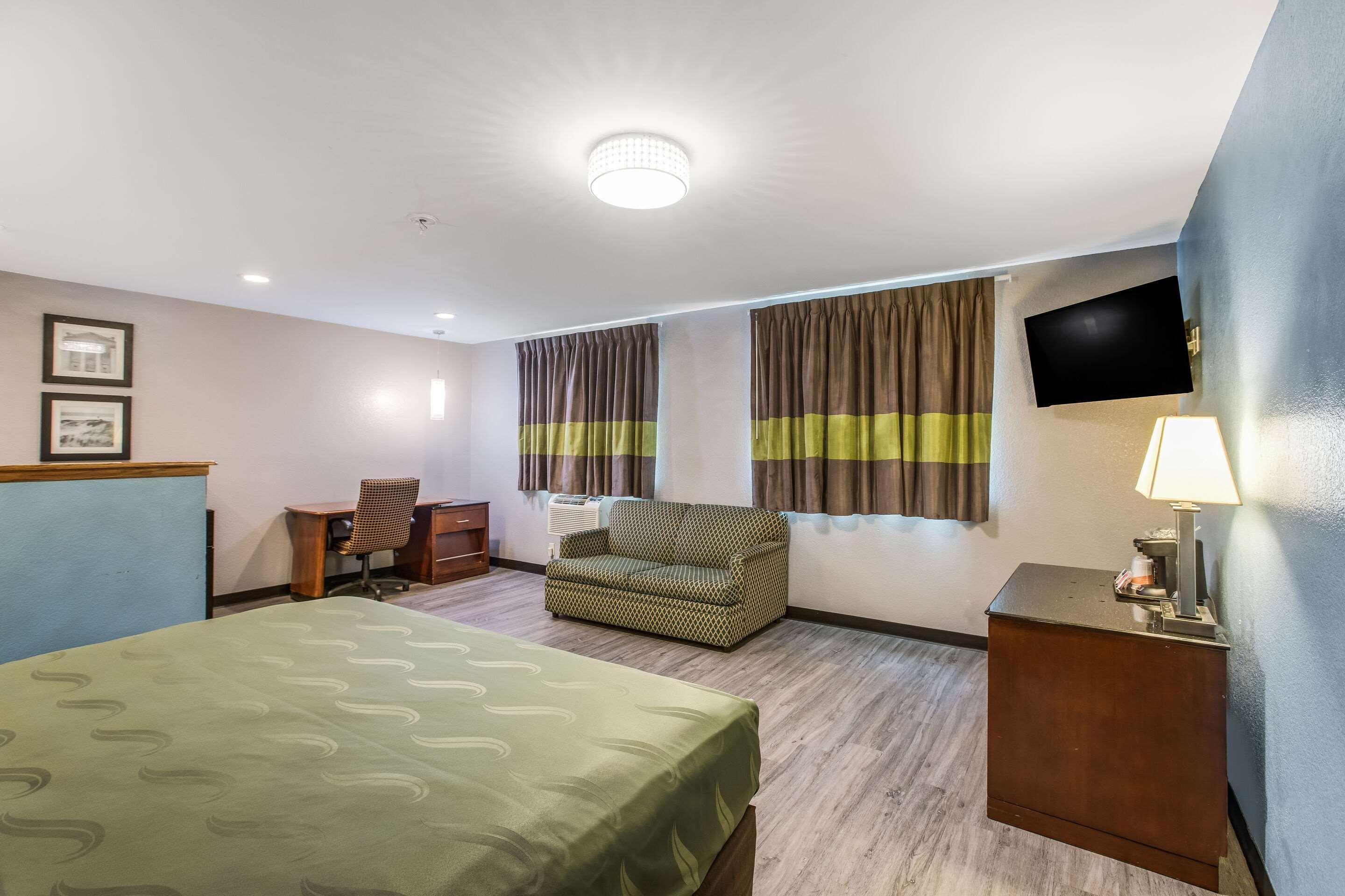 Quality Inn Atlanta Airport-Central College Park Bagian luar foto