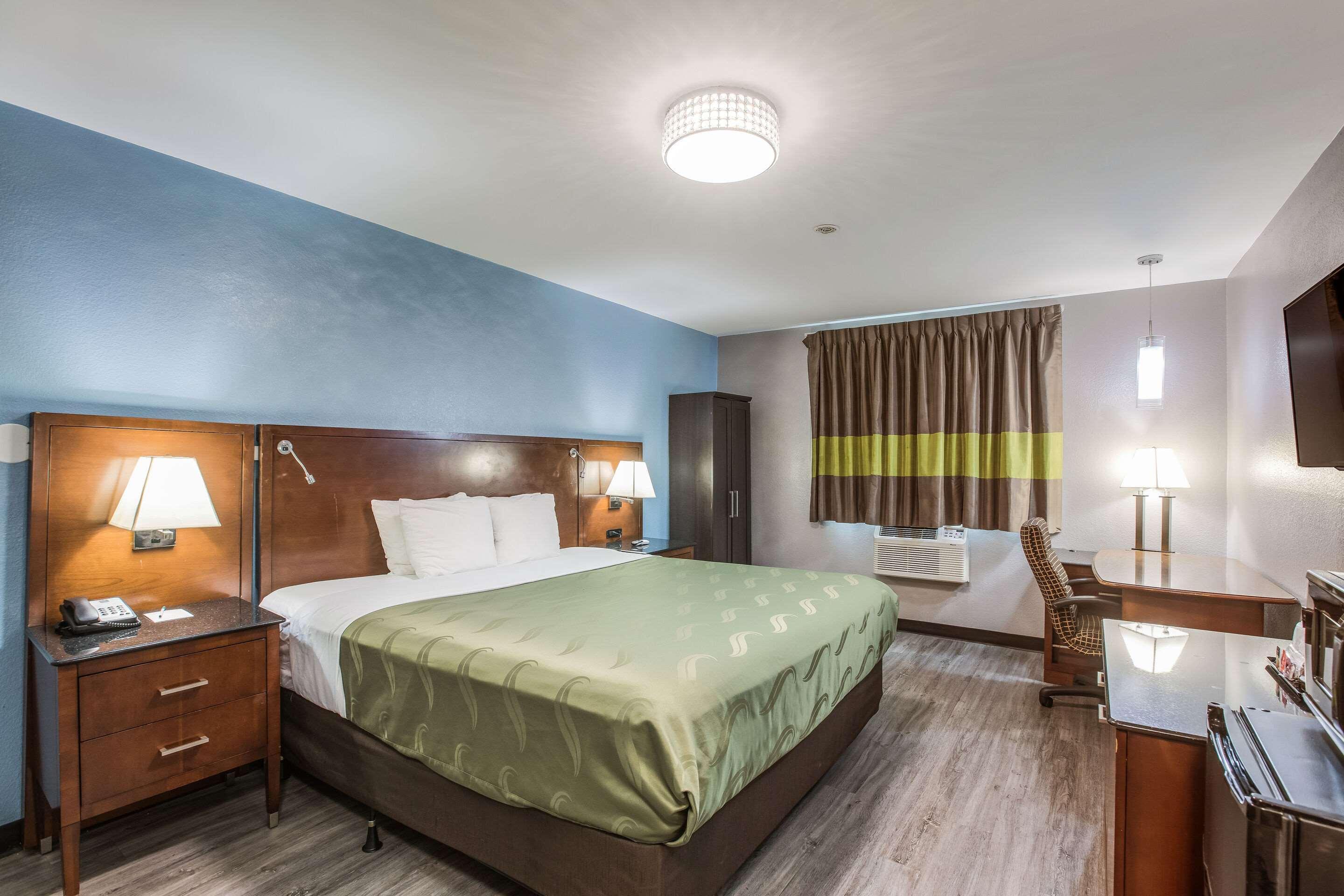 Quality Inn Atlanta Airport-Central College Park Bagian luar foto