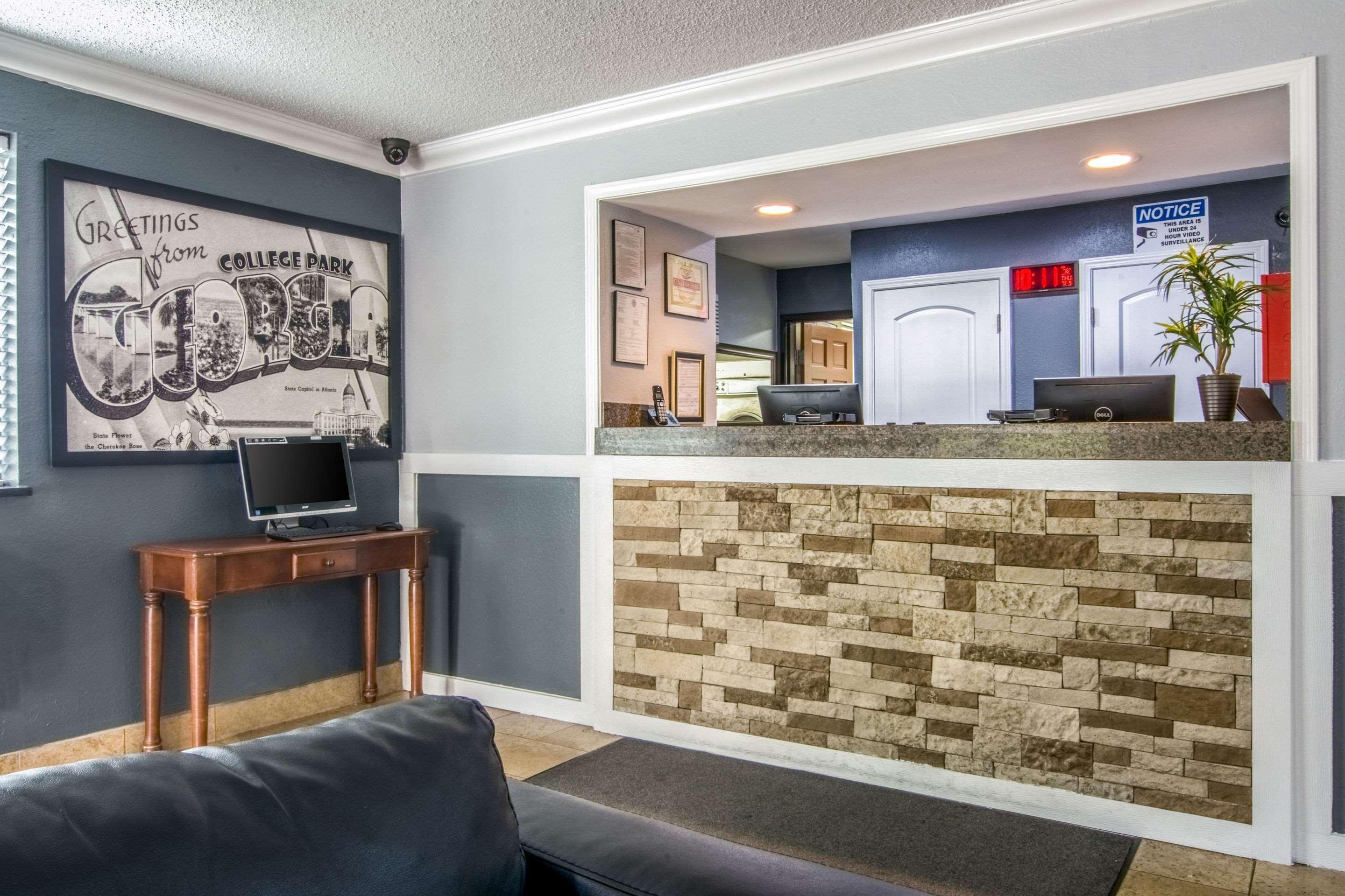 Quality Inn Atlanta Airport-Central College Park Bagian luar foto